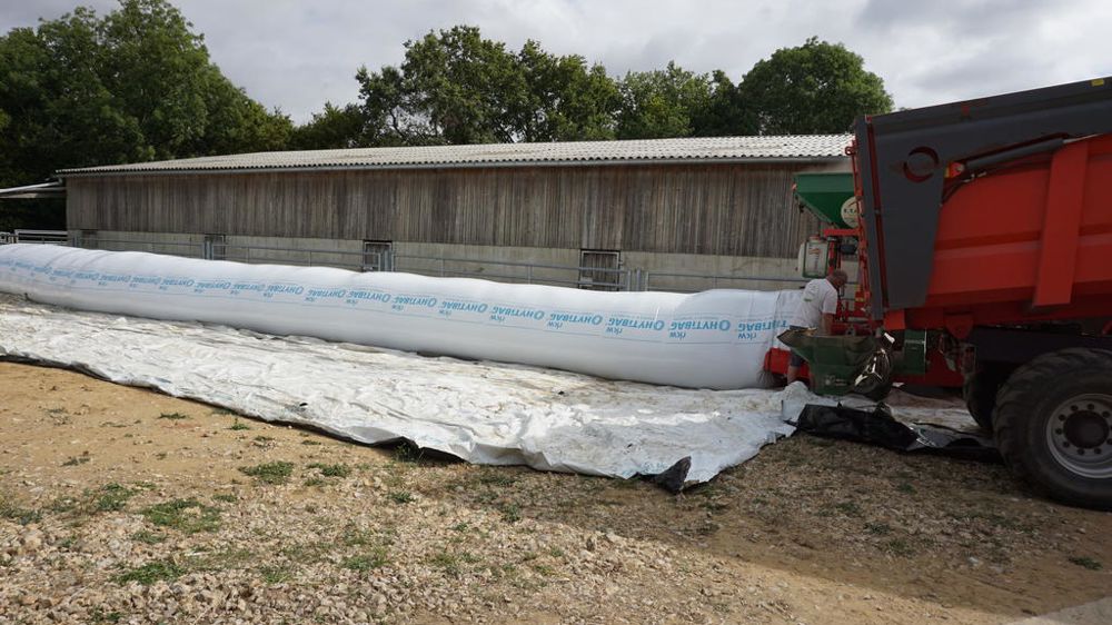 L’ETA Dehail réalise chaque année 6,5 km de boudins à l'aide de trois machines.