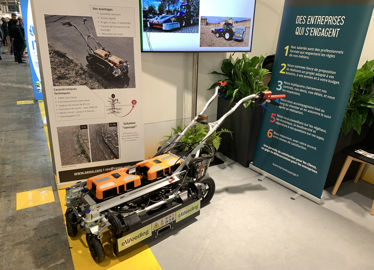 Le mod&egrave;le compact ZAP Weeder a &eacute;t&eacute; pr&eacute;sent&eacute; en avant-premi&egrave;re pour la France au Salon des Maires et des collectivit&eacute;s locales ayant eu lieu du 21 au 23 novembre.