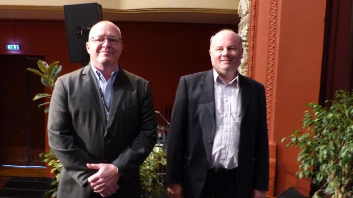 Richard Macé (à g.), directeur général de Calipso depuis le 1er décembre 2022, et Olivier Faict, président, lors de l'assemblée générale de Calipso, à Abbeville (Somme), mardi 28 novembre.