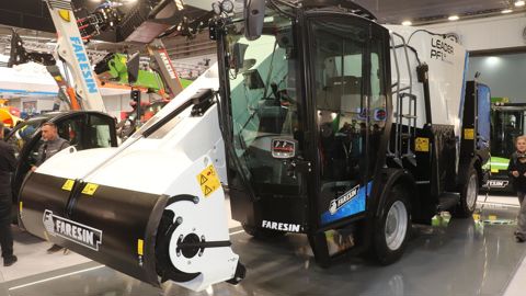 La Leader PF Full Electric est la nouvelle mélangeuse automotrice de Faresin, allant de 11 à 14 m³.