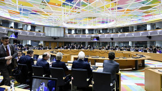 Au conseil agricole de l'Union européenne du 11 décembre 2023, la majorité nécessaire à l'adoption d'une position commune à tous les États membres sur les NBT n'avait pas encore été atteinte. Au conseil agricole de l'Union européenne du 11 décembre 2023, la majorité nécessaire à l'adoption d'une position commune à tous les États membres sur les NBT n'avait pas encore été atteinte.