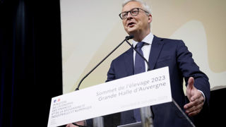 Le dispositif fiscal en faveur des éleveurs bovins avait été annoncé le 3 octobre 2023 par Bruno Le Maire lors du Sommet de l'élevage. Le dispositif fiscal en faveur des éleveurs bovins avait été annoncé le 3 octobre 2023 par Bruno Le Maire lors du Sommet de l'élevage.