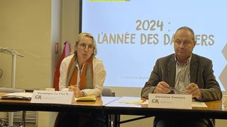 Les représentants de la CR regrettent l'absence d'un volet foncier dans la LOA le 17 janvier. Les représentants de la CR regrettent l'absence d'un volet foncier dans la LOA le 17 janvier.