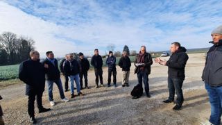 Le 16 janvier 2024, sur une exploitation de la Haute-Saône, le préfet de Région tentait déjà de rassurer les représentants des chambres d’agriculture, FDSEA et JA au sujet des zones humides. Le 16 janvier 2024, sur une exploitation de la Haute-Saône, le préfet de Région tentait déjà de rassurer les représentants des chambres d’agriculture, FDSEA et JA au sujet des zones humides.