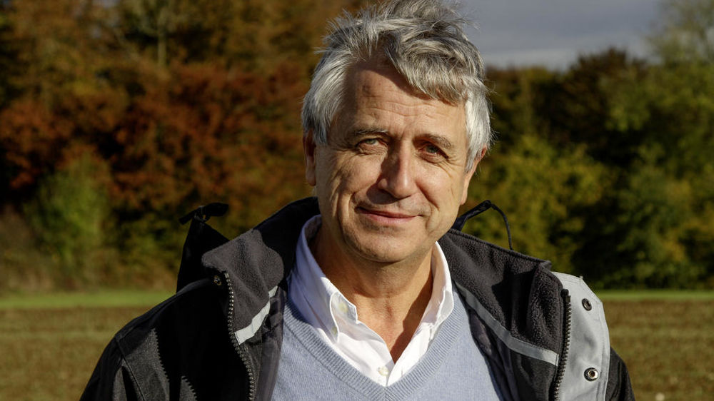 Francis Bucaille est agronome et un ancien agriculteur.