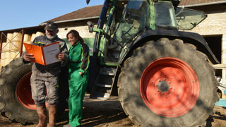 Le syndicat agricole JA plaide pour un temps d'installation en Gaec rallongé. Le syndicat agricole JA plaide pour un temps d'installation en Gaec rallongé.