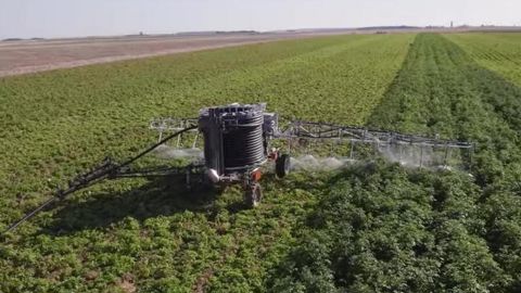 Osiris Agriculture : un robot d’irrigation capable de moduler les apports en eau Osiris Agriculture : un robot d’irrigation capable de moduler les apports en eau