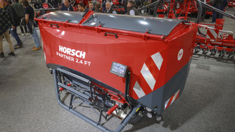 Horsch : la trémie frontale Partner 2.4 FT complète la gamme Horsch : la trémie frontale Partner 2.4 FT complète la gamme