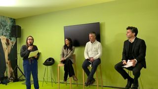 (de gauche à droite), Valeria Rodriguez, responsable du plaidoyer Max Havelaar France, Éléonore Caroit, députée Renaissance, Mathieu Lancry, administrateur de Biocoop et agriculteur, Blaise Desbordes, directeur général de Max Havelaar France lors d'une table ronde organisée l'association française Max Havelaar au Sia 2024. (de gauche à droite), Valeria Rodriguez, responsable du plaidoyer Max Havelaar France, Éléonore Caroit, députée Renaissance, Mathieu Lancry, administrateur de Biocoop et agriculteur, Blaise Desbordes, directeur général de Max Havelaar France lors d'une table ronde organisée l'association française Max Havelaar au Sia 2024.