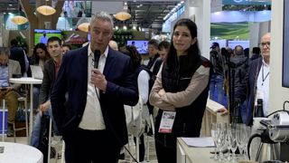Antoine Hacard et Pauline Bodin, de La Coopération Agricole métiers du grain, ont présenté le livre blanc de la fertilisation azotée le 26 février 2024 au Salon de l’agriculture. Antoine Hacard et Pauline Bodin, de La Coopération Agricole métiers du grain, ont présenté le livre blanc de la fertilisation azotée le 26 février 2024 au Salon de l’agriculture.