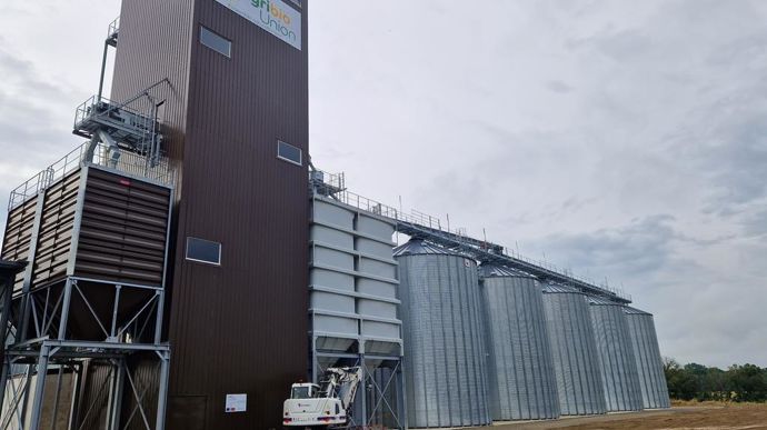 Si Agribio Union a tenu à aller au bout de la construction de son silo de Roquelaure (Gers), certains projets sont revus à la baisse, voire remis en cause.