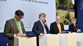 Le ministre de l'Agriculture a présenté les premières mesures du Pacte en faveur de la haie, lors du Salon international de l'agriculture, le 2 mars 2024. Le ministre de l'Agriculture a présenté les premières mesures du Pacte en faveur de la haie, lors du Salon international de l'agriculture, le 2 mars 2024.