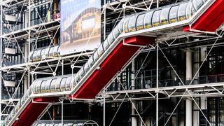 Situé au coeur de Paris, le centre Pompidou accueille la plus grande collection d’art moderne et contemporain en Europe. Situé au coeur de Paris, le centre Pompidou accueille la plus grande collection d’art moderne et contemporain en Europe.