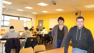 « J’enrichis ma formation technique par la licence d'agrimanager pour avoir une formation la plus complète possible », indique Mathieu Riou (au premier plan), aux côtés de Alexandra Simon et des autres étudiants.