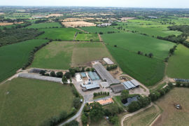 Les fermiers qui créent une société optent plus couramment pour une mise à disposition du bail au profit de la société.