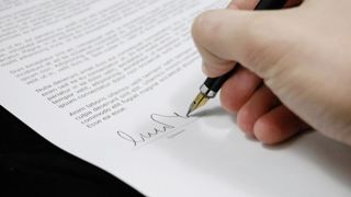 Malgré les lois Égalim, le contexte juridique et économique mouvant demande une forte capacité d'adaptation de la part de l'ensemble des acteurs des filières agricoles. Le cabinet Gouache Avocats donne son éclairage sur les lois Égalim. Malgré les lois Égalim, le contexte juridique et économique mouvant demande une forte capacité d'adaptation de la part de l'ensemble des acteurs des filières agricoles. Le cabinet Gouache Avocats donne son éclairage sur les lois Égalim.