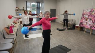 Dans l'Aveyron, 50 patients bénéficient des ateliers d'activité physique adaptée proposés par Tout le monde contre le cancer, au « Cocon » de Villefranche-de-Rouergue.