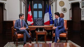 Gabriel Attal, à gauche, et Justin Trudeau, le 11 avril 2024. Gabriel Attal, à gauche, et Justin Trudeau, le 11 avril 2024.