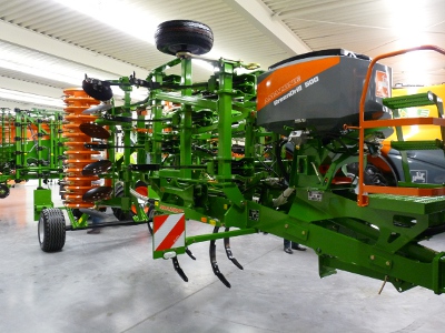 Amazone Cenius 4002-2T replié