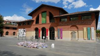 L'exposition du musée d’Art contemporain de Toulouse, « Artistes et paysans, battre la campagne », explore la représentation des agriculteurs dans l’art.