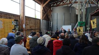 Fête des droits paysans par la Confédération paysanne nationale, régionale et départementale en Isère, à Saint-Georges-d'Espéranche, 17 avril 2024.