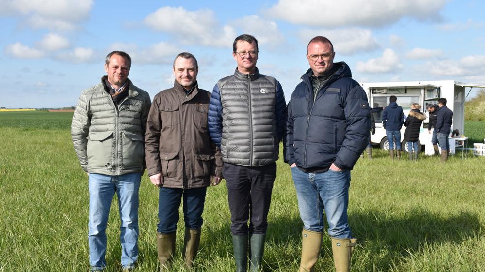 Matthieu Pissier, président de Ripert (filiale de Pissier), Christophe Degenne, gérant des Ets Bodin, Philippe Durand, gérant des établissements éponymes, et Guillaume Malnoury, associé Adagri, ont fait émerger le réseau d'expérimentations Auxo Agro, présidé par Matthieu Pissier.