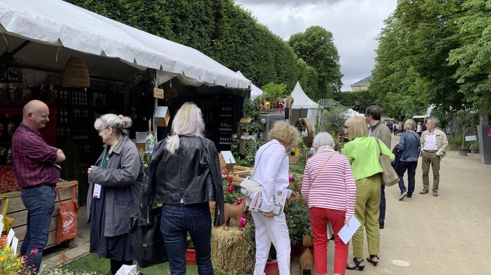 Jardins, jardin s’ouvre chaque année sur une journée professionnelle avant d’accueillir le public. Cette année, la manifestation quittera le cœur de Paris pour migrer vers l’ouest, du 29 mai au 2 juin.