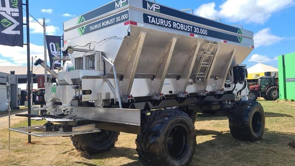 Distributeur d'engrais MP Agro Taurus 30 000 Distributeur d'engrais MP Agro Taurus 30 000