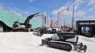 Le salon a présenté des technologies prometteuses, avec des machines autonomes et intelligentes, à l’image de la série Concept-X 2.0 du constructeur Develon comprenant une pelle sur chenilles et un bulldozer.