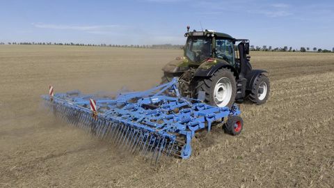 Lemken fabrique notamment le Koralin. Lemken fabrique notamment le Koralin.