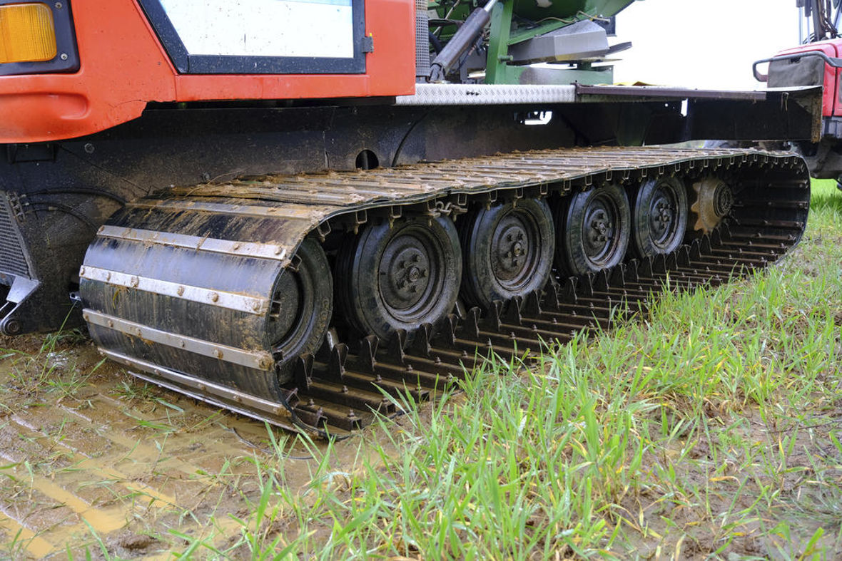Fertilisation Une Dameuse Pour Apporter L engrais En Conditions fertilisation-une-dameuse-pour-apporter-l-engrais-en-conditions