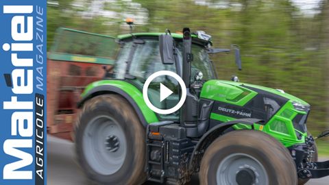 Le Deutz-Fahr 6180 TTV en action à l'épandage et au déchaumage Le Deutz-Fahr 6180 TTV en action à l'épandage et au déchaumage