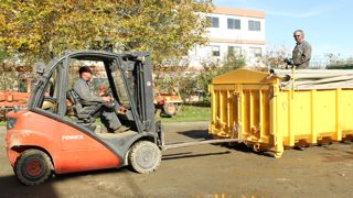 Jacques Fleurial et Bernard Beria sont tous deux salariés agricoles auprès de la régie de Toulouse.