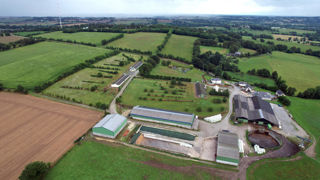 Reconnecter les filières végétales et animales est un levier d'action identifié par le Shift project pour une agriculture à bas carbone.