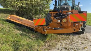 En France, les broyeurs Berti sont distribués par Sterenn Equipements. En France, les broyeurs Berti sont distribués par Sterenn Equipements.