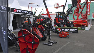 Un échantillon des outils du chargeur a7750 Power+ Edition.