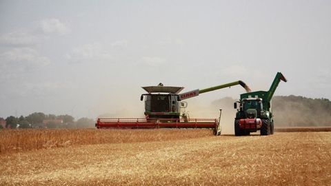Et vous, sensibilisez-vous vos concitoyens au déroulement et aux contraintes de la moisson ? Dites-le-nous en commentaires !