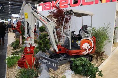 La minipelle TB320 de Takeuchi.