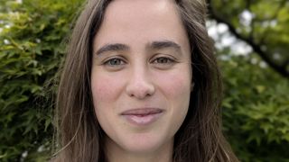Cécile Gazo est docteure en sociologie à l’institut national polytechnique de Toulouse, et auteure de la thèse de doctorat « Qui pour gouverner l’installation en agriculture ? » Cécile Gazo est docteure en sociologie à l’institut national polytechnique de Toulouse, et auteure de la thèse de doctorat « Qui pour gouverner l’installation en agriculture ? »