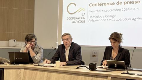 Le président de la Coopération agricole, Dominique Chargé, appelle à agir d'urgence pour redonner un cap au secteur agroalimentaire français Le président de la Coopération agricole, Dominique Chargé, appelle à agir d'urgence pour redonner un cap au secteur agroalimentaire français