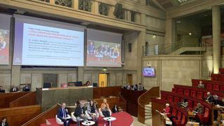 Le 25 septembre 2024, le Conseil économique, social et environnemental a débattu de la dynamique des territoires ruraux. Le 25 septembre 2024, le Conseil économique, social et environnemental a débattu de la dynamique des territoires ruraux.