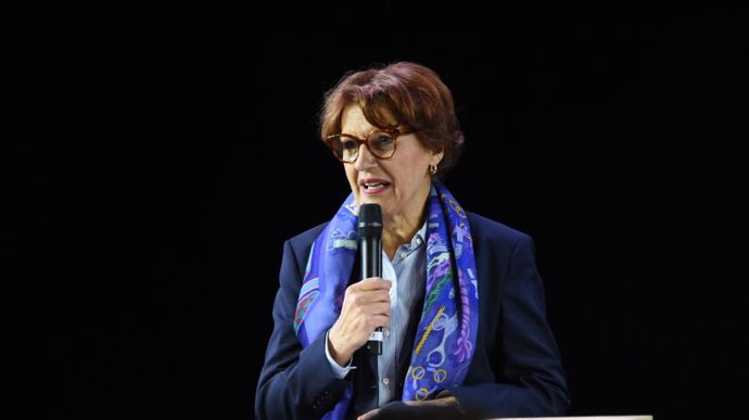 Au Sommet de l'élevage, le 3 octobre, la nouvelle ministre de l'agriculture a apporté de premières réponses face à la crise sanitaire.