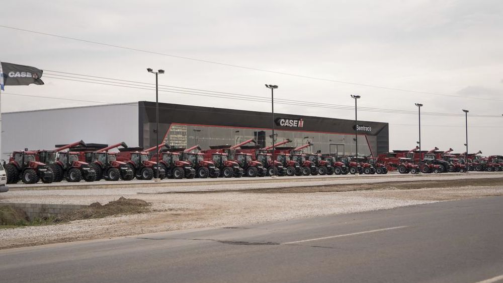 Le jour de l'inauguration, plus de 60 matériels Case IH avaient été exposés sur le site Semtraco de Monte Maaz.