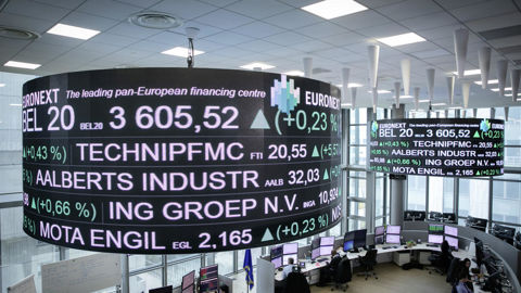 En une seule opération, les traders peuvent désormais « fixer », lorsqu’ils le jugent intéressant, l’écart de prix entre le blé et le maïs ou entre le blé européen et les blés américains.