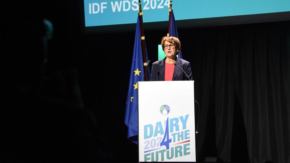 La ministre de l'agriculture Annie Genevard en ouverture du Sommet mondial du lait le 15 octobre 2024 à La Défense