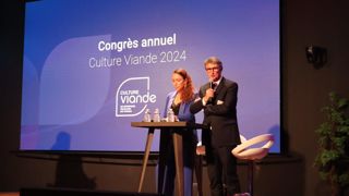 Hélène Courades, directrice de Culture Viande, et Yves Fantou, son président, lors de leur congrès annuel à Paris.
