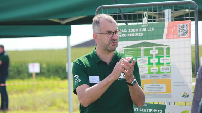 Sébastien Cambier, ingénieur au service agronomique et référent réglementaire et enjeux agro-environnementaux chez Unéal.