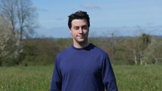 Florent Capy, éleveur en Corrèze, a dû former un recours en justice pour défendre son bail rural face à un propriétaire qui voulait récupérer ses terres.