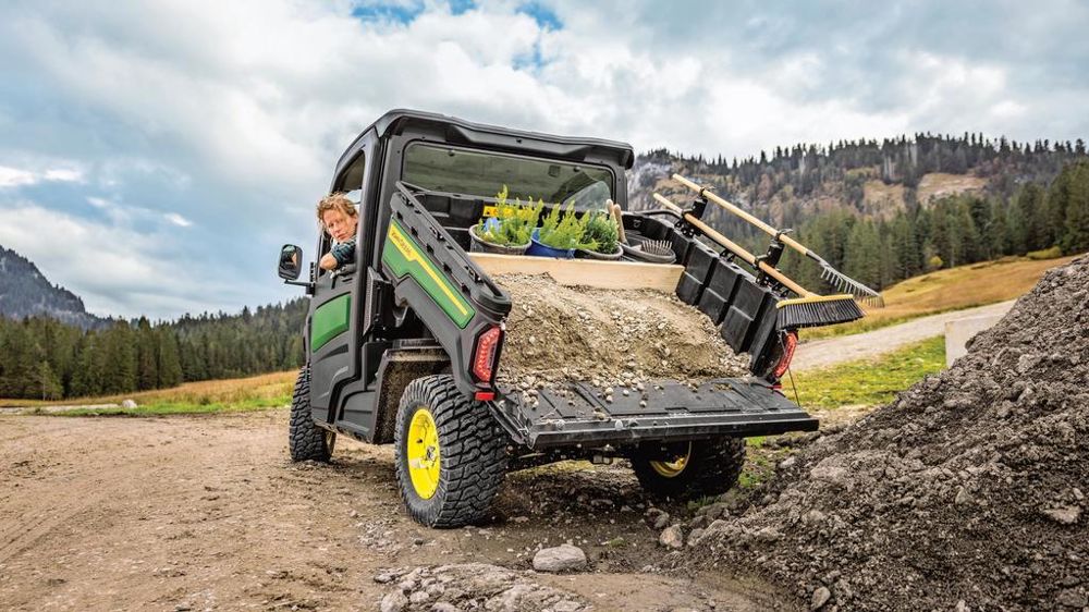 John Deere Gator XUV 875M