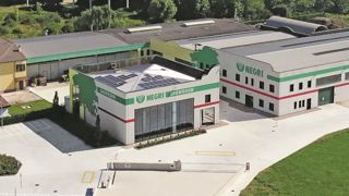 Le site du constructeur en Italie.